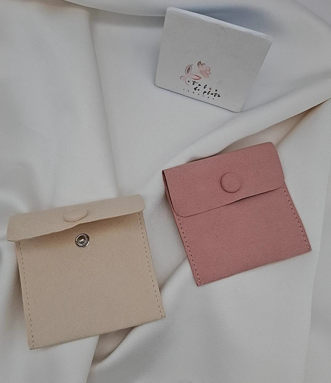 Estuche de Terciopelo para Joyas – Nude & Rosa