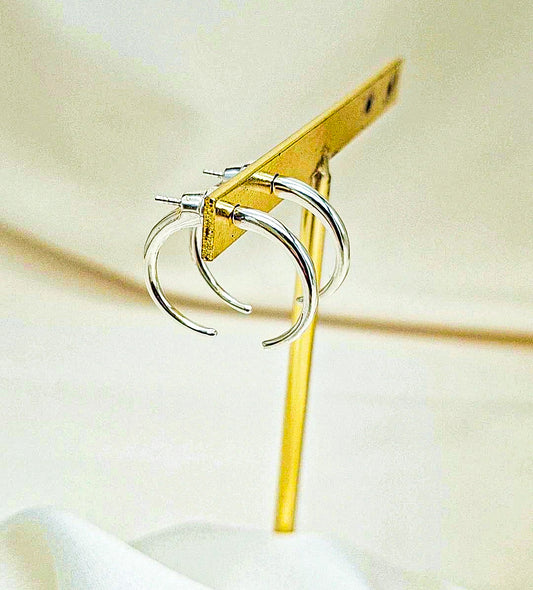 pétalos de plata, pendientes doble aros.