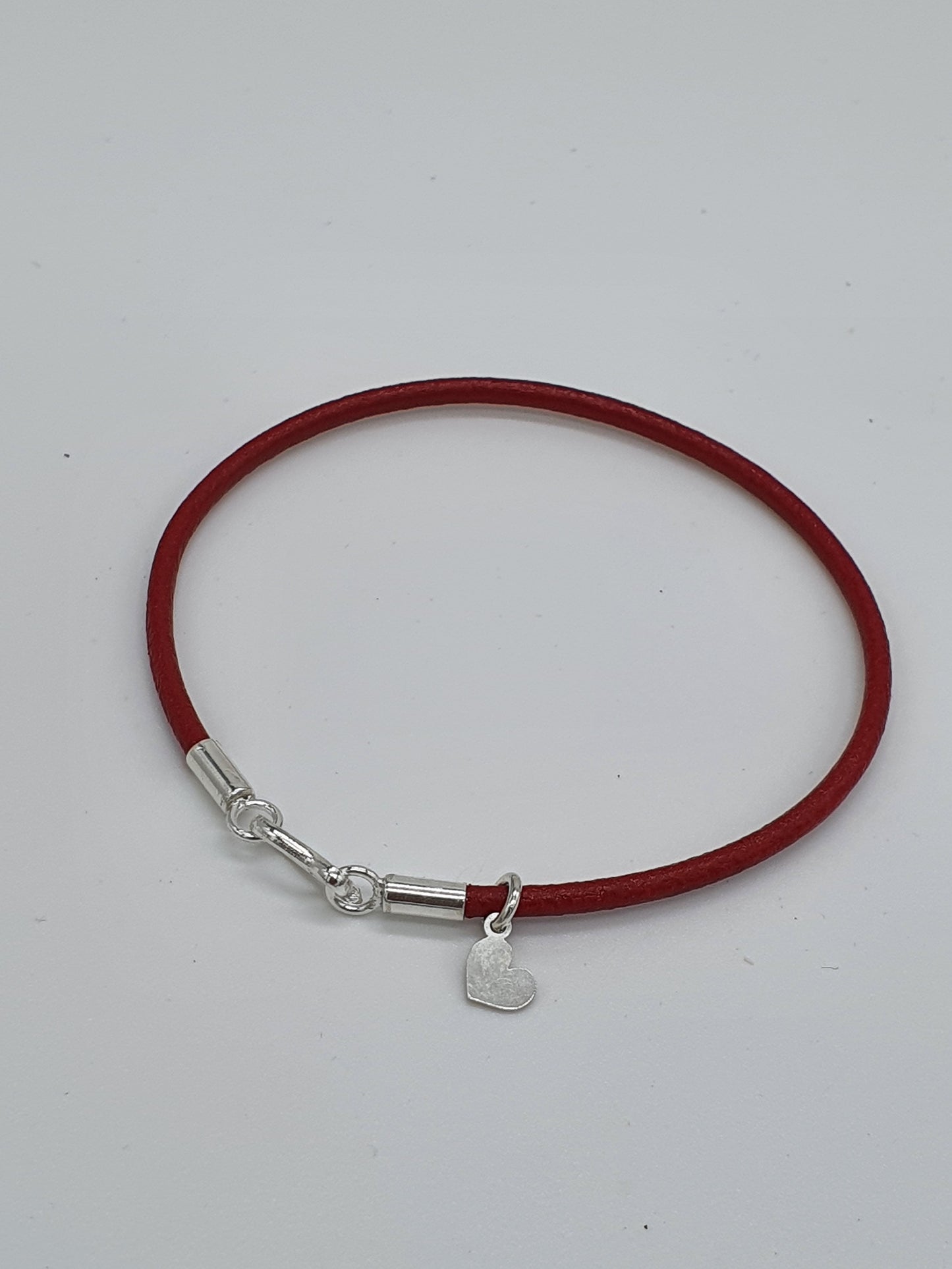 Pulsera piel roja con plata de ley 925 | Artesanal Pétalos de Plata